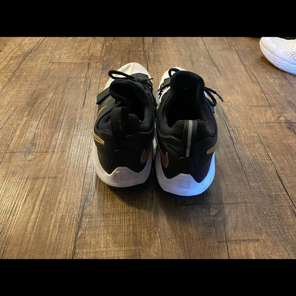 Nike ID Paul George Basketball Shoes, Size 13 - Picture 2 of 5